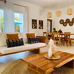 Lions Luxury Villa Zanzibar 2 - Private Cook & Infinity Pool