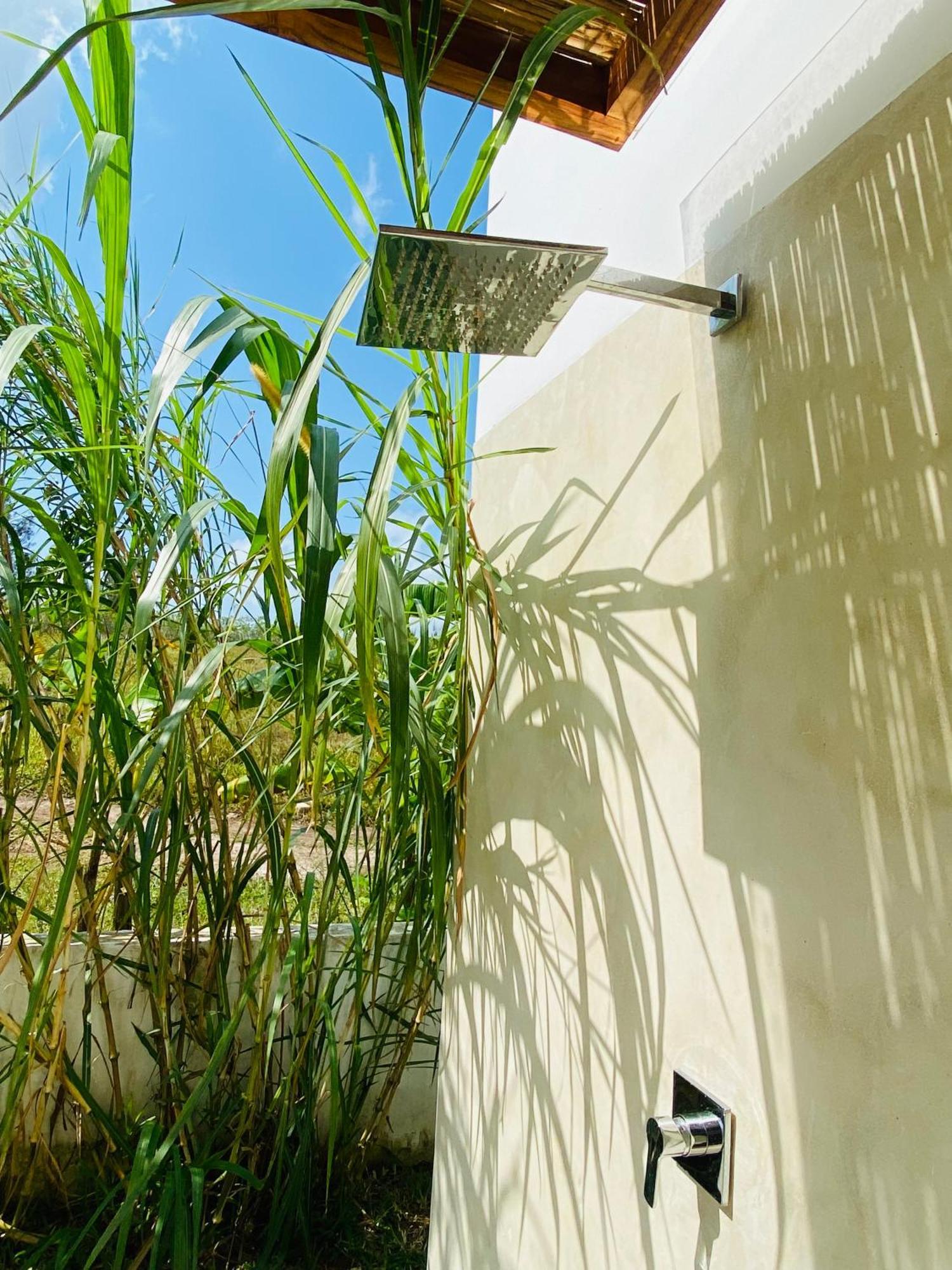 Lions Luxury Zanzibar 2 - Private Cook & Infinity Pool Villa *