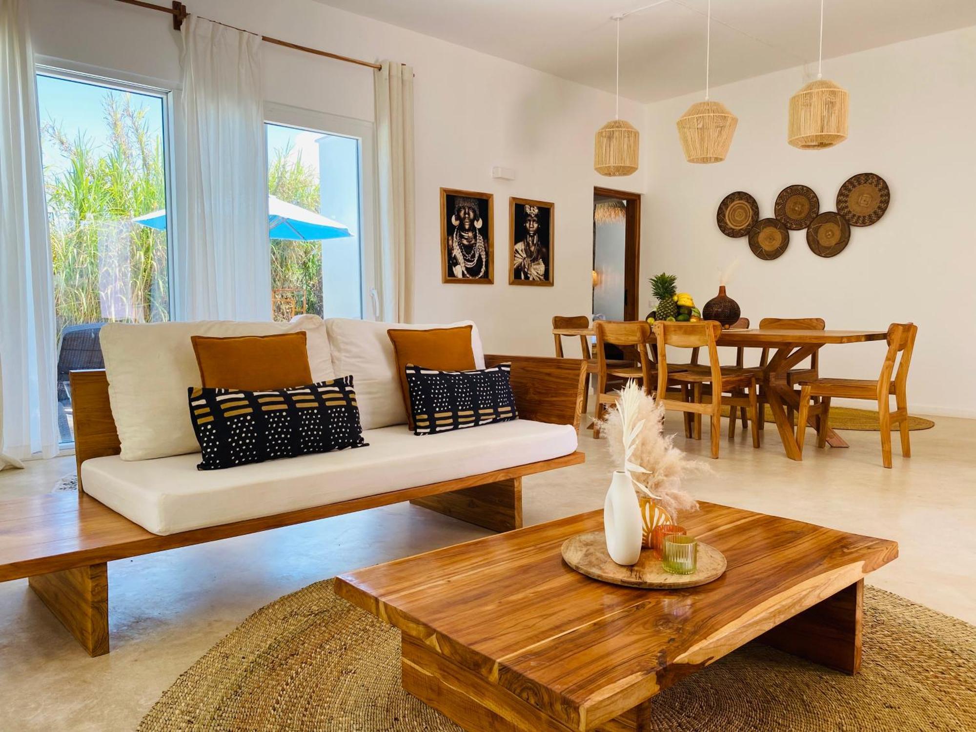 Lions Luxury Zanzibar 2 - Private Cook & Infinity Pool Villa